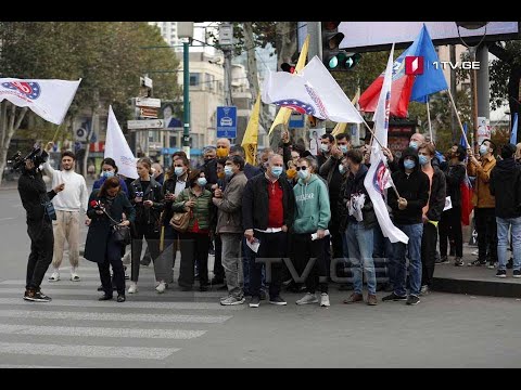 ოპოზიციის წარმომადგენლები მსვლელობას მართავენ